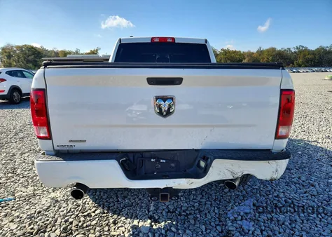 2018 Ram 1500 St z USA, uszkodzony, nr VIN 1C6RR6FT5JS143573
